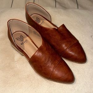 Women’s Brand New Beast Fashion slip on shoes